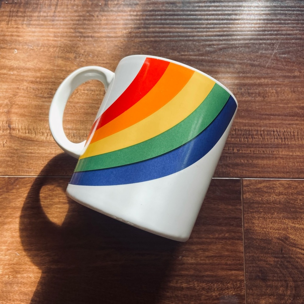 🌈 Vintage 80’s Rainbow Mug 🌈